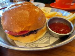 幻师烤牛肉培根汉堡-COMMUNE幻师(五角场店)