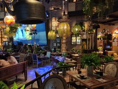 大堂-临界音乐酒馆·小龙虾·江湖菜(华熙LIVE·鱼洞店)