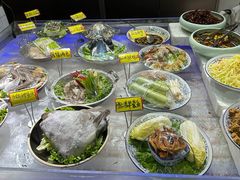 -辰鼎水汇串吧·胶东小船海鲜(平乐园店)