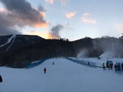-亚布力新体委滑雪场