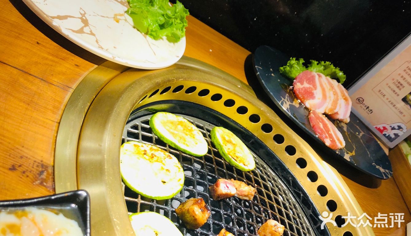 蘸碟真的很好吃 每一种味道都不错 「牛肉饭」