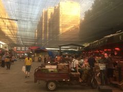 -鑫朱雀农贸批发市场