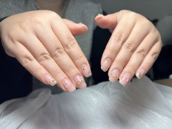 -槿里日式美甲工作室