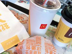 -麦当劳(新城市广场店)