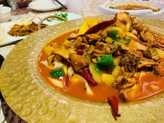 新疆大盘鸡-新粤新疆菜清真餐厅(拱北店)