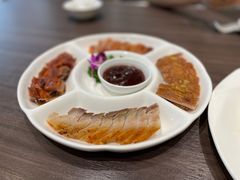 烧腊拼盘-周锦记广式餐厅(格林生活坊2期店)