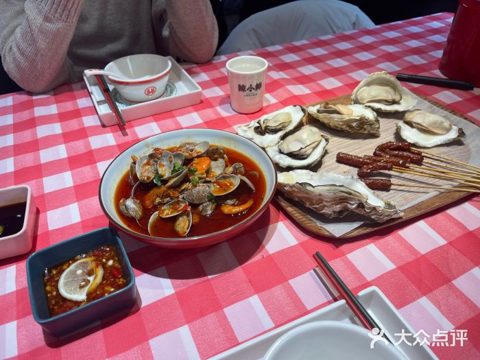 辣小鲜·小海鲜大排档(船山路地标店)-烤小腊肠-菜-烤小腊肠图片-南昌