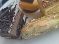 -怡豪大饭店·49楼旋转自助餐厅