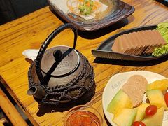 -老牌坊云南鱼豆花火锅(爱建店)