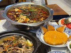 -乡土特色.冷锅鱼.牦牛肉汤锅