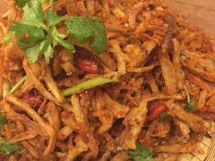 -云海肴·汽锅鸡·云南菜(天山百盛优客店)