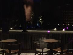 -上海滴水湖皇冠假日酒店