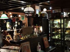 大堂-古董花园(思南路42弄小区店)