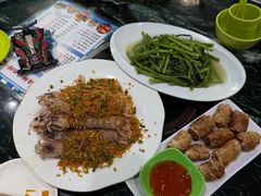 -小海豚•老字号海鲜餐厅(天涯店)