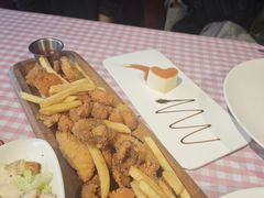 炸货小食拼盘-百好乐宠物友好餐厅(朝外大街店)
