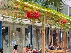 -龙脉温泉室内游泳馆