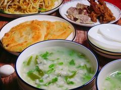 -老船夫婚宴婚庆会馆(延吉路店)