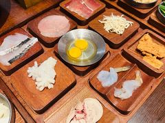 -银米·云南传统过桥米线(双廊黑金冠店)