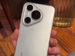 -华为授权体验店(中山公园来福士)