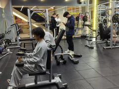 -超鹿运动(五四路恒力城店)