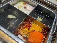 -巴渝瓦肆重庆鲜火锅(宝龙环湖店)