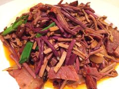 蕨菜炒腊肉-贵州大厦贵州厅(樱花园西街店)