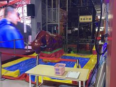 -嗨翻Hi-Fun竞技主题乐园·蹦床亲子生日轰趴(国光1937店)