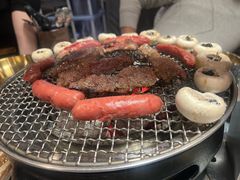 -草家酱蟹炭火烤肉店(珲春南路一店)