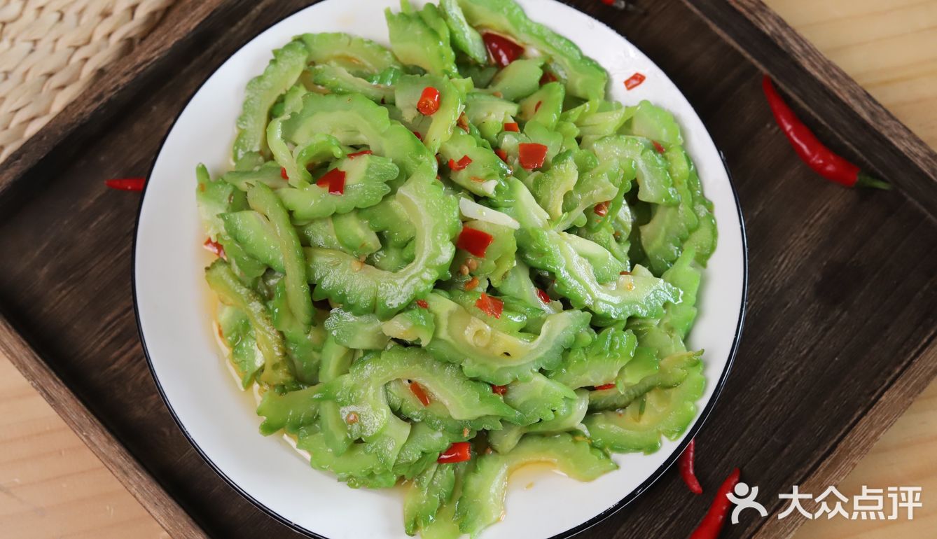 教你这么炒苦瓜，好吃不苦又清爽！