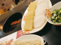 -呷哺呷哺(世贸.工三店)