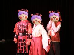 -猴有戏教育戏剧·音乐剧·主持口才·演讲朗诵辩论(环球港华师大校区)