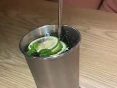 西柚莫吉托-84那年咖啡馆(李沧万达店)