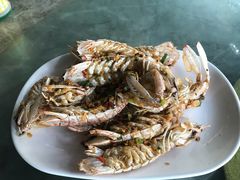 -四川小胡子海鲜(丁村万人海鲜广场店)