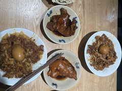 -红猪卤肉饭(大西洋美食城店)