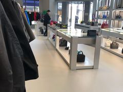 -BALENCIAGA(比斯特苏州购物村店)