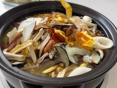 -菌之家·专业纯野生菌火锅·特色炒菌