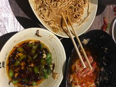 -巴厘龙虾·榜首油焖大虾(音乐学院·沿江酒馆店)