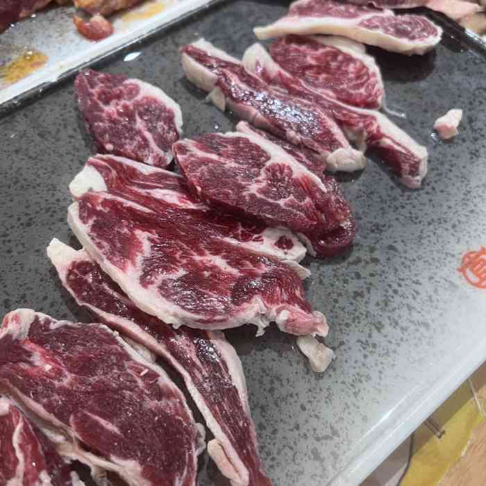 莱真牛烤肉(老菜场店)-"[薄荷]环境:满分💯!对于一个烧烤店..."-大
