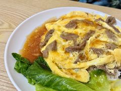 招牌滑蛋牛肉饭-伙记茶档(龙海风情小镇店)