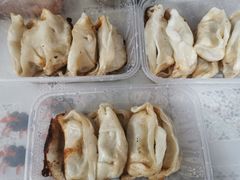 -黄阿姨锅贴大王(万航渡路店)