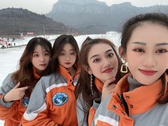 -济南卧虎山滑雪场