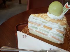 玫珑蜜瓜千层蛋糕切-小西家作•精致蛋糕(富力爱丁堡店)