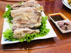 手抓羊肉-伊帆食府·青海地方特色美食