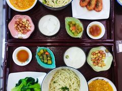 -百年老字号·观振兴蟹黄面·三虾面·苏式面(观前街富仁坊巷店)