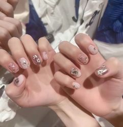 -UMl Nail 尤米美甲美睫半永久