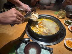 -一朵菌·野生菌探索家火锅(南亚店)