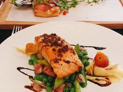 -卡佩罗意大利餐厅及酒吧Al Cappello Trattoria