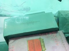 -The Diamond Jubilee Tea Salon at Fortnum & Mason