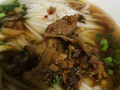-矮子粉店1985·长沙米粉(湘春路店)