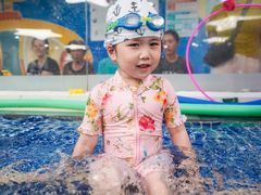 -蓝旗亲子游泳(范湖万达广场店)